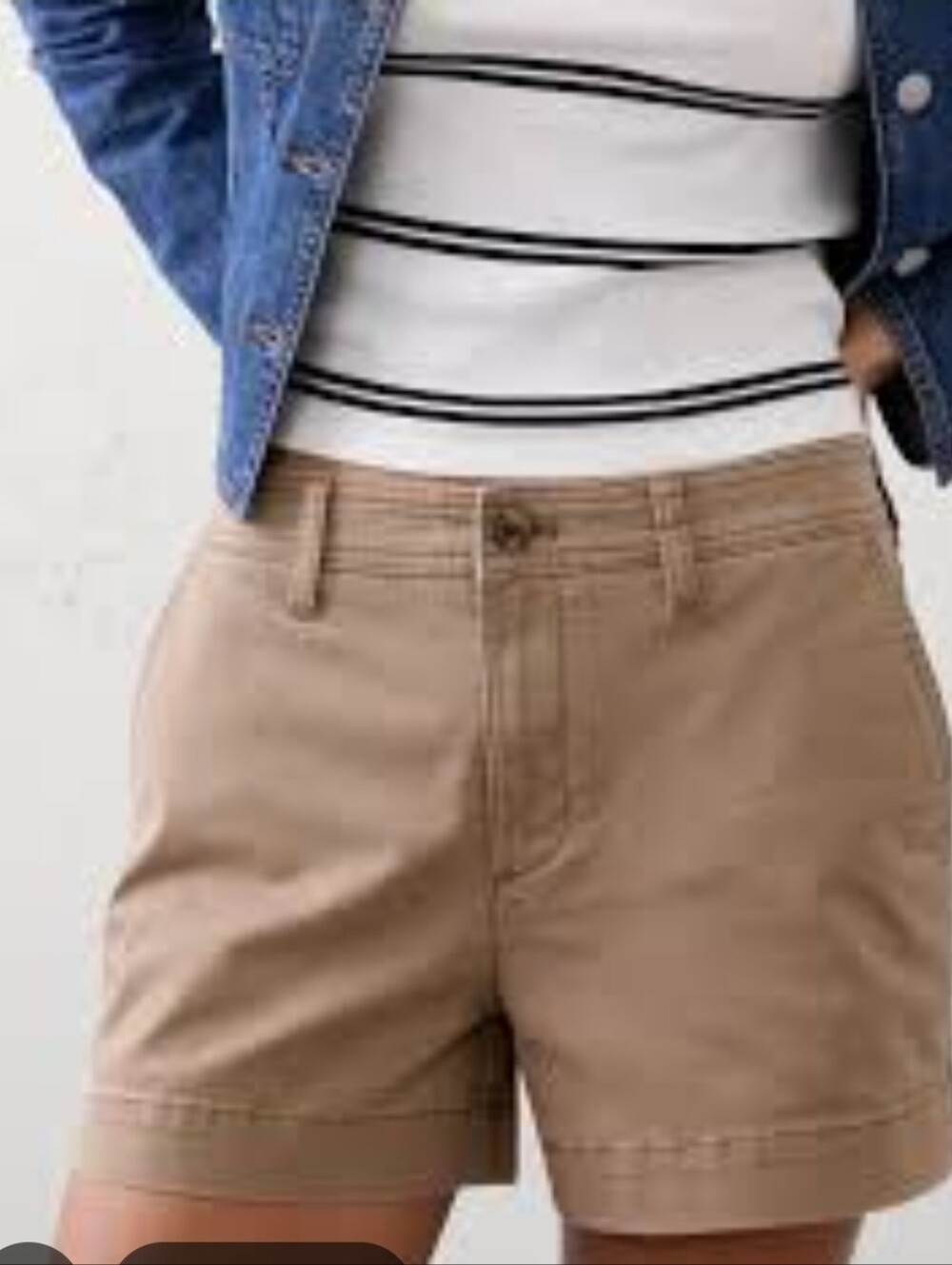 Banana Republic Mid-Rise Cotton Chino Khaki Shorts
